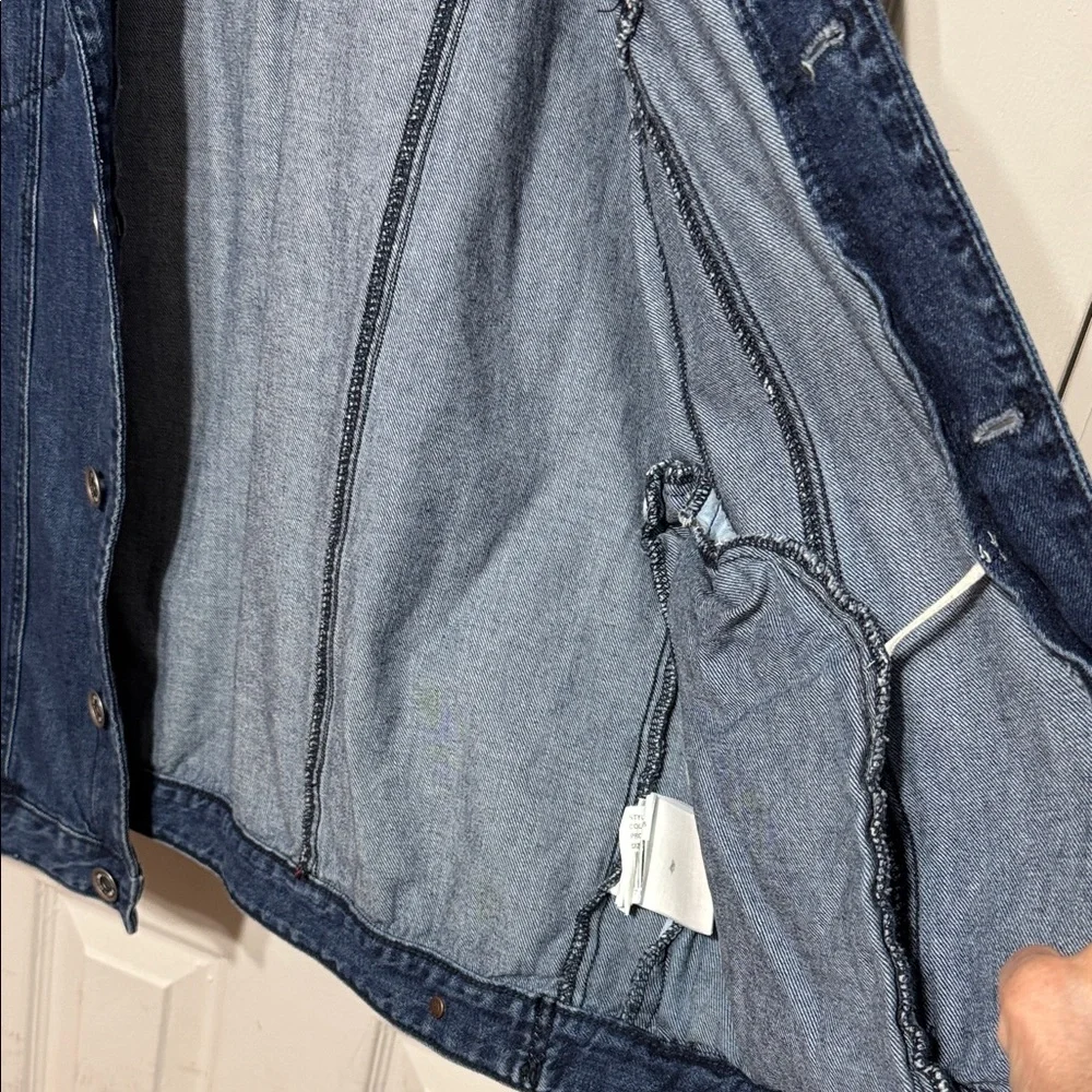 Men's Classic Blue Denim Jacket Graphics